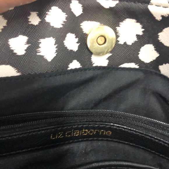 Liz Claiborne Large purse, black and white - Picture 7 of 8